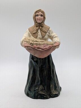 Vintage Fontanini 7.5" Scale Carmi Vineyard Worker Harvest Girl  Figurine